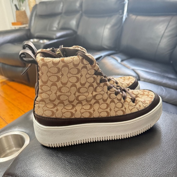 Coach Brown Patterned High-Top Sneakers - Picture 5 of 6